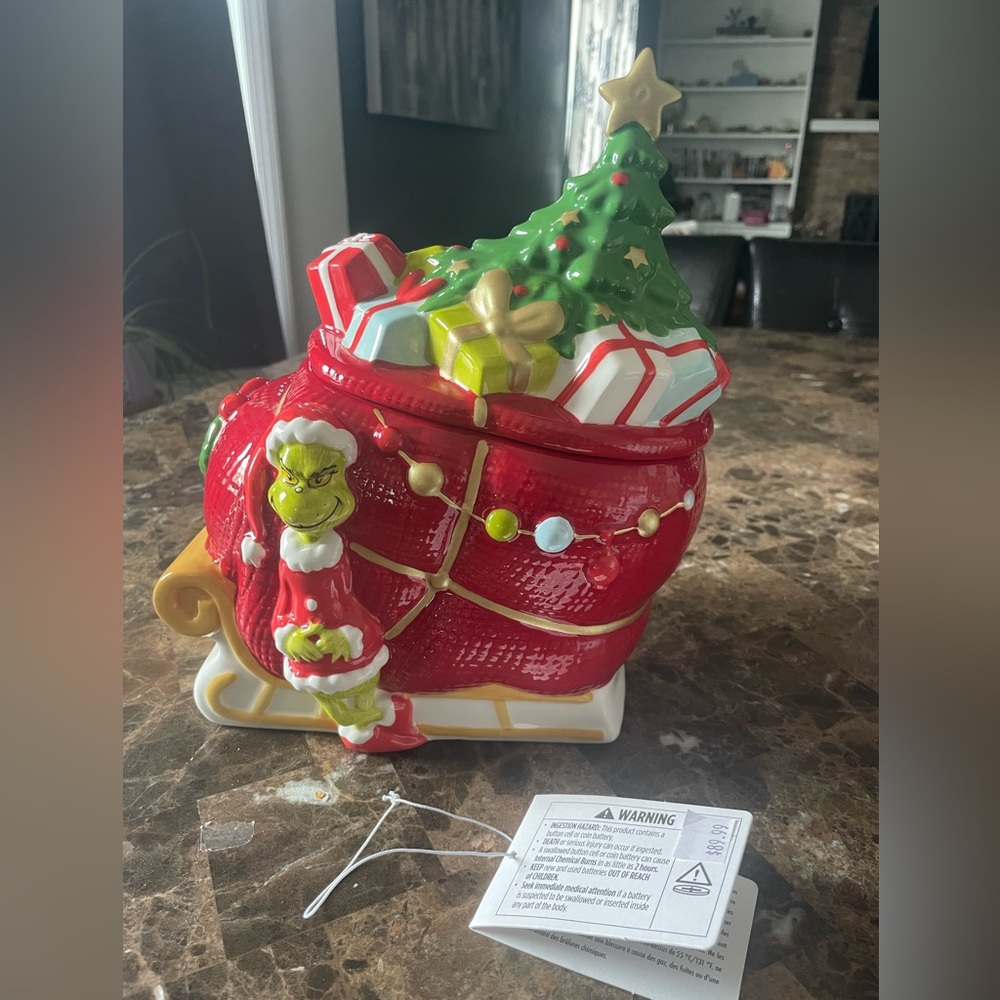 The Grinch talking cookie jar